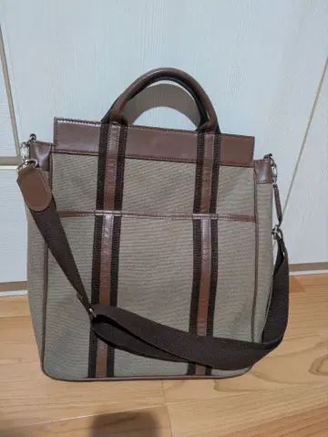 스트라이프 디자인 토트백