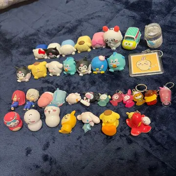 캐릭터 피규어 세트 약 35개