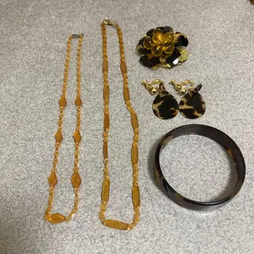 뱅글과 목걸이 세트