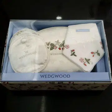 [ 새상품 ] 레어 WEDGWOOD 파우치&거울&손수건 3종 세트 화이트