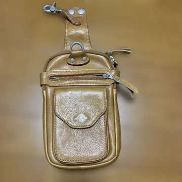 카멜 가죽 바디백