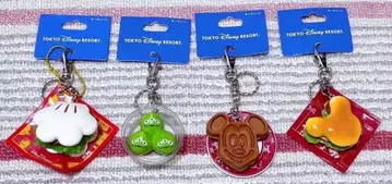 디즈니 파크 후드 키체인 4개 세트