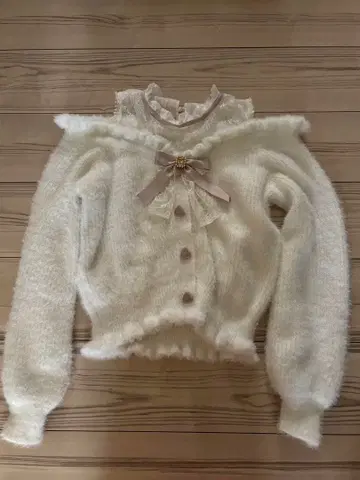 LIZLISA 레이어풍 어깨 트임 니트 화이트