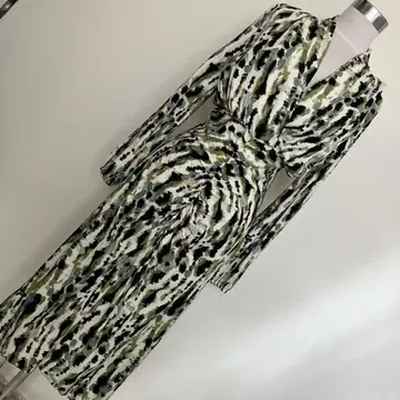 MNG 맥시 원피스 드레스 올 패턴 긴팔