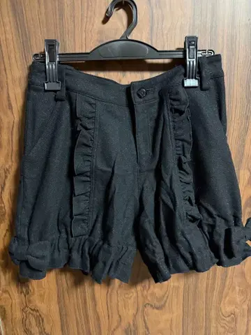 에밀리 템플큐트 숏팬츠