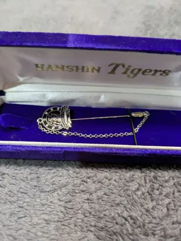 한신 타이거즈 기념일 라펠 핀