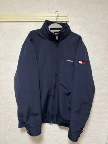 기간 한정 가격 인하 중! TOMMY HILFIGER 네이비 점퍼