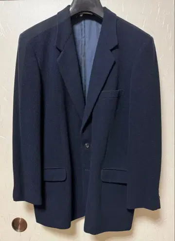 파파스 울 모사 다크 네이비 자켓 M 2 버튼 노벤트 루즈핏입니다