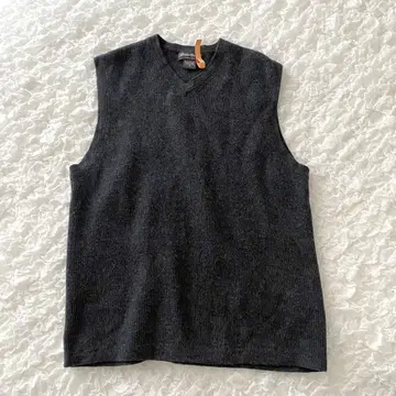 에디바우어 메리노울 니트 베스트 V넥