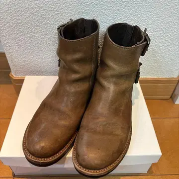 SAYA 브라운 가죽 부츠 23cm