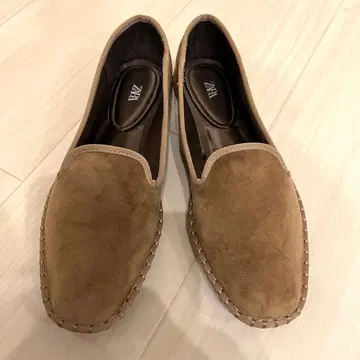 ZARA 플랫슈즈 벨로아 느낌 size 40