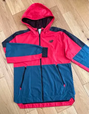 뉴발란스 점퍼 M