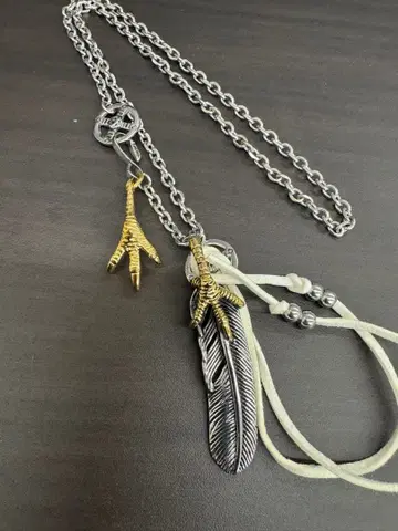 금 손톱 페더 목걸이 커스텀 스테인리스 소재