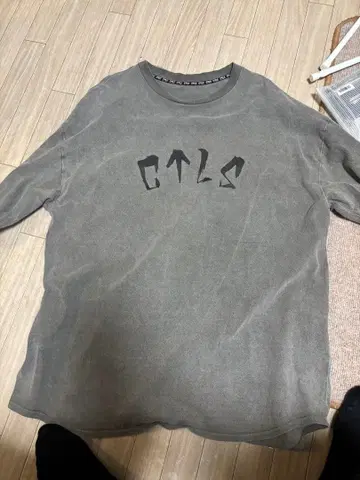 그레이 긴팔 T셔츠 CTLS