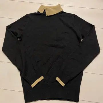 블랙 베이지 긴팔 니트 스웨터