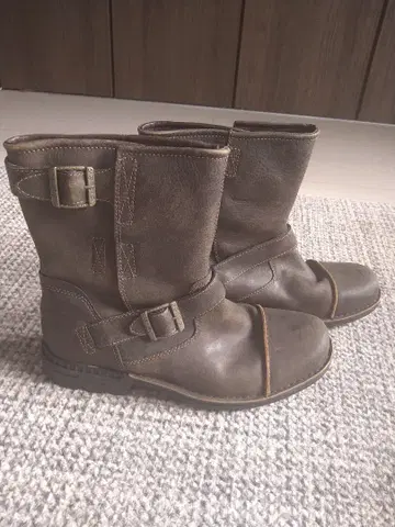 다크 브라운 가죽 엔지니어 부츠