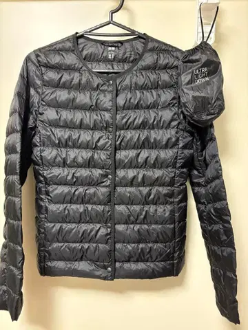 유니클로 울트라 라이트 컴팩트 다운 자켓 400717 블랙 복조리