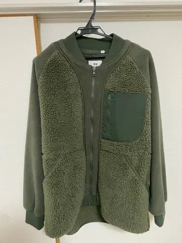 올리브 그린 플리스 자켓