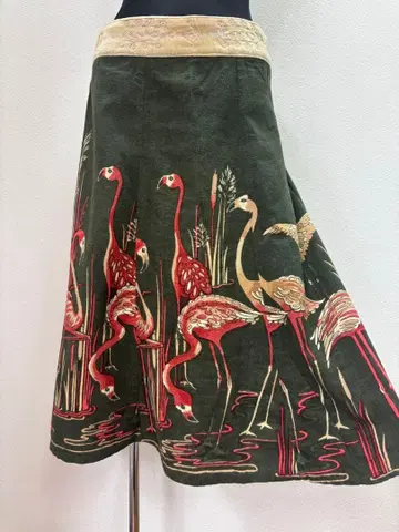 플라밍고 패턴 플레어 스커트 보타니컬 하와이안