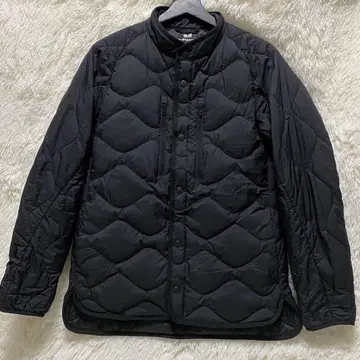 새상품급 유니클로 리사이클 하이브리드 다운 자켓 블랙 S 사이즈