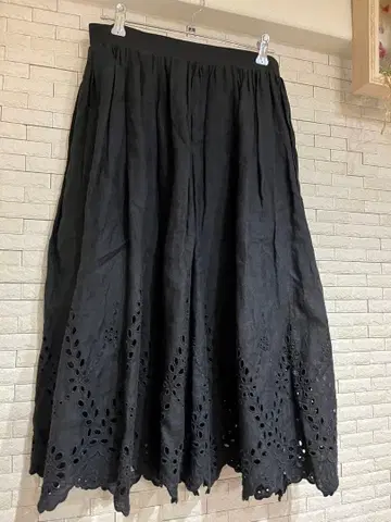 Lisette 리제타 로쉘 린넨 자수 스커트