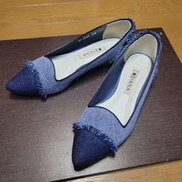 다이애나 데님 스틸레토 플랫슈즈 21.5