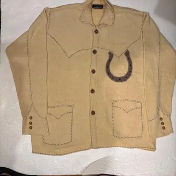 리브 짜임 크림색 긴팔 셔츠