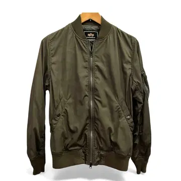 알파 인더스트리즈 MA-1 플라이트 자켓 M 사이즈 카모플라쥬