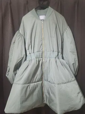 LA BELLE ETUDE 퍼 볼륨 A라인 미들 코트