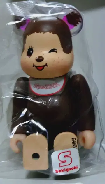 BE@RBRICK 몽치치 피규어
