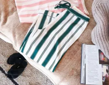 미사용 택 포함 Priv.SpoonsClub 볼드 스트라이프 이지 팬츠