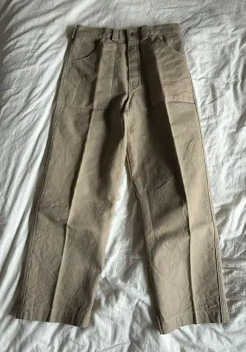 미국제 버드웰 덕 베이커 팬츠 제조 중지