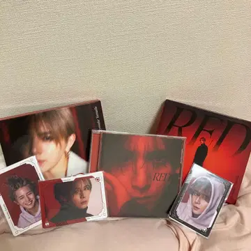 RED 앨범 트레이딩 카드 포함