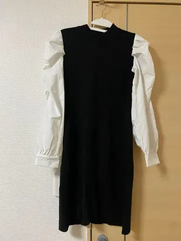 원웨이 퍼프 슬리브 원피스