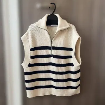 ZARA 마린룩 보더 하이넥 니트 베스트