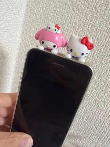 헬로키티 마이멜로디 스마트폰 액세서리 삐요코노루 마스코트 산리오