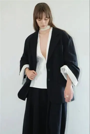 CLANE 루즈 벨 슬리브 재킷