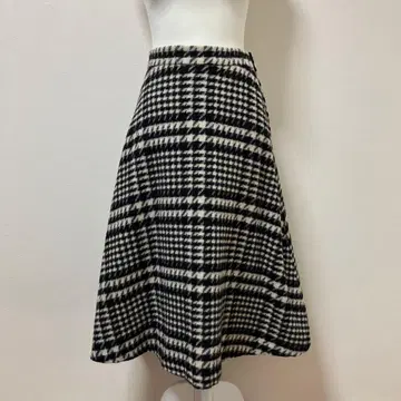 일본제 스트로베리 필드 모 롱 스커트 가을 겨울 하운드투스 체크 패턴