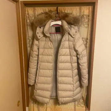 타트라스 다운 코트 사이즈 4