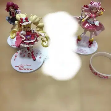 허그 프리큐어 큐어에일 피규어 4점