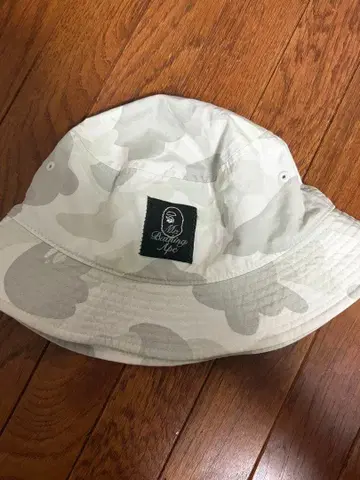 Mr. BATHING APE 버킷햇