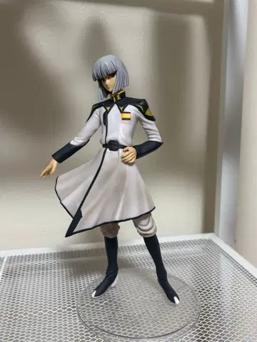 메가하우스 기동전사 건담 SEED DESTINY 이자크 피규어