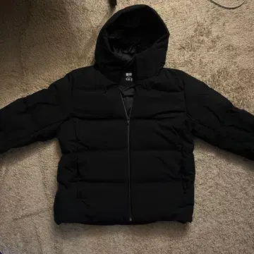 유니클로 심리스 다운 후드티 XL 2025 블랙