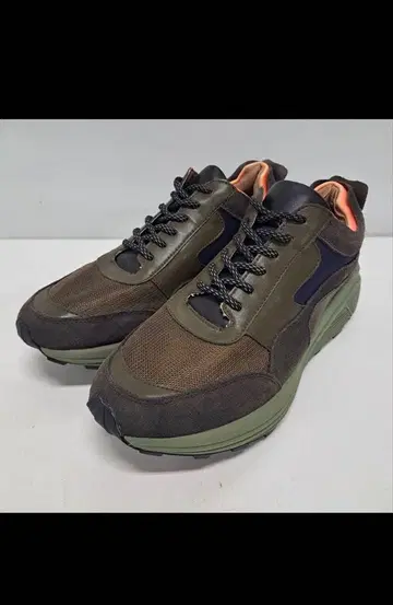 컨디션 최상 UNITED TOKYO 콤비 가죽 대드 스니커즈 2 카키