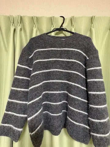 스트라이프 니트 스웨터