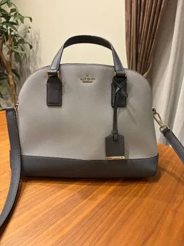 새상품급 kate spade 숄더백 그레이