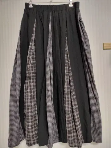 안티카 체크 절개 플레어 스커트