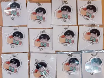 귀신 상사 고쿠데라 씨는 폭로되고 싶다. 코야마다 아크링 키링