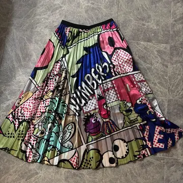 캐릭터 패턴 플레어 스커트 멀티 컬러