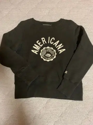 Americana 블랙 트레이닝복 M 사이즈